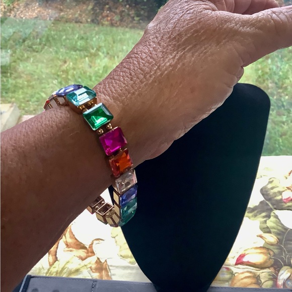 Bracelet with colored stones Stretchy gold tone background size large. - Picture 13 of 14